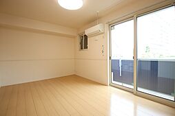 リヴェールスクエア 305 3階ワンルームのリビング/ダイニング