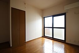 パルテプエンテ 201 2階1LDKのリビング/ダイニング