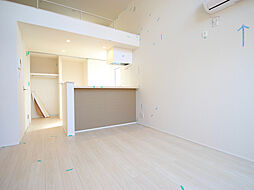 コレクション本郷 103 1階ワンルームのリビング/ダイニング