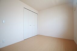 オーパス・ワン 301 3階1LDKのリビング/ダイニング