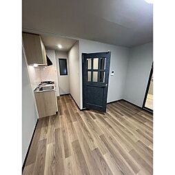 プレシアス赤城 402 4階1LDKのリビング/ダイニング