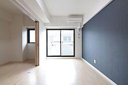 パークレジデンス汐路町 205 2階1LDKのリビング/ダイニング