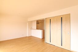 グランドハイツカトレア 406 4階2LDKのリビング/ダイニング