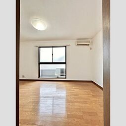 アンプルールブワ虹 204 2階1Kのリビング/ダイニング