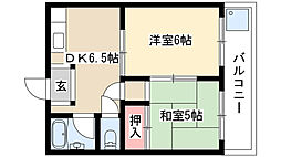 ヴィラ南山 2階