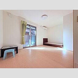 アーバン 102 1階ワンルームのリビング/ダイニング