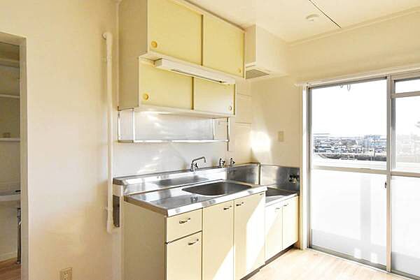 apartment 東京都港区虎ノ門４丁目3-13　ヒューリック神谷町ビル4階