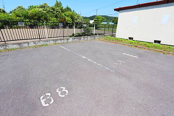 apartment 北海道夕張郡栗山町錦３丁目28-14
錦の賃貸情報を見る
物件地図