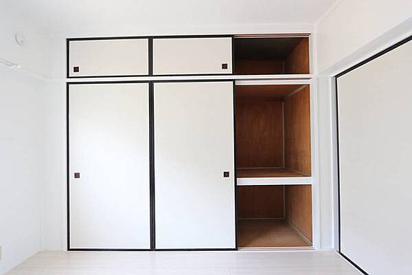 apartment 東京都港区虎ノ門４丁目3-13　ヒューリック神谷町ビル4階