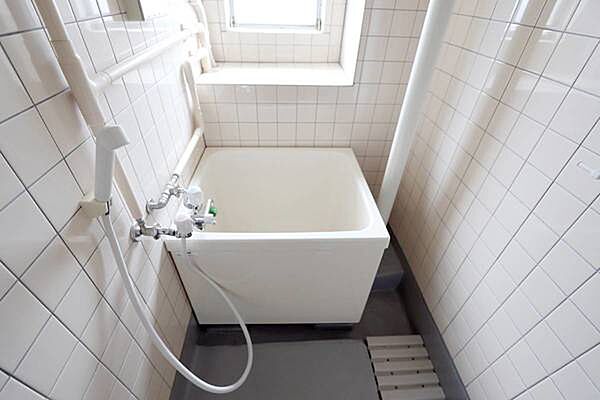 apartment 秋田県由利本荘市石脇字田尻28-275
石脇（その他）の賃貸情報を見る
物件地図