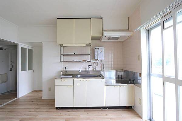 apartment 岩手県一関市花泉町花泉字伊勢沢14-4
花泉町花泉の賃貸情報を見る
物件地図