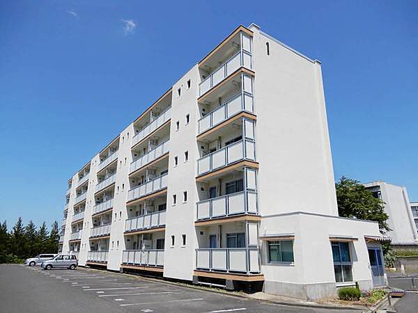 apartment 東京都港区虎ノ門４丁目3-13　ヒューリック神谷町ビル4階
