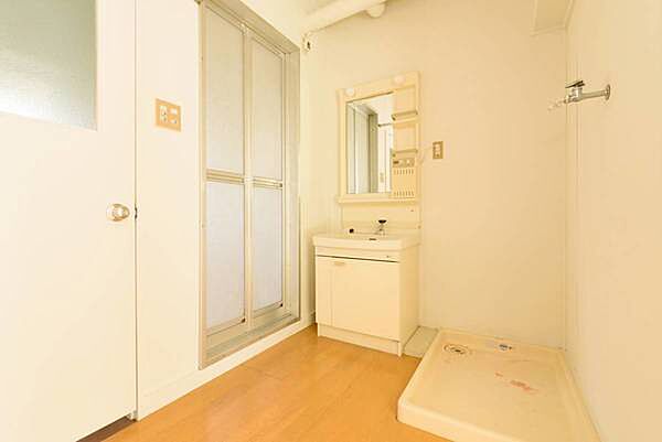 洗面所：ビレッジハウスの同一物件・同一タイプの間取りの写真です