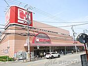 関西スーパー江坂店 徒歩9分。 710m