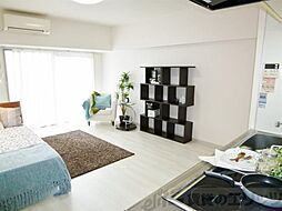 協同レジデンス摂津富田 5階1Kのリビング/ダイニング