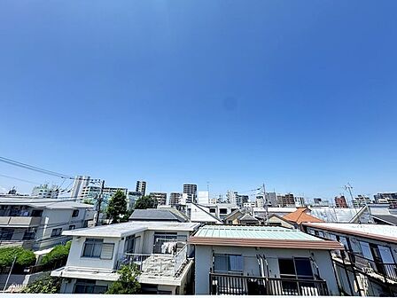 【眺望】目の前に建物がなく、開放的な空間です。