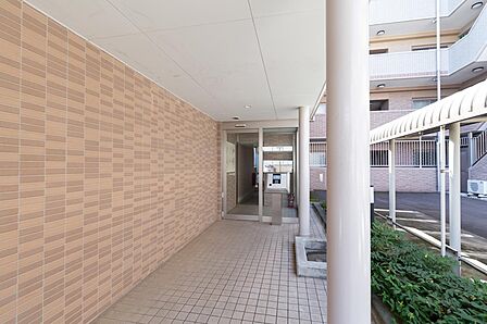 マンションの北側からも出入りが可能です