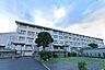 周辺：静岡市立賤機中学校 ≪教育目標≫「夢・挑戦・自立」≪重点目標≫「かかわろう・つたえよう・共に成長しよう」●児童数（2024年度）…318名 2610m