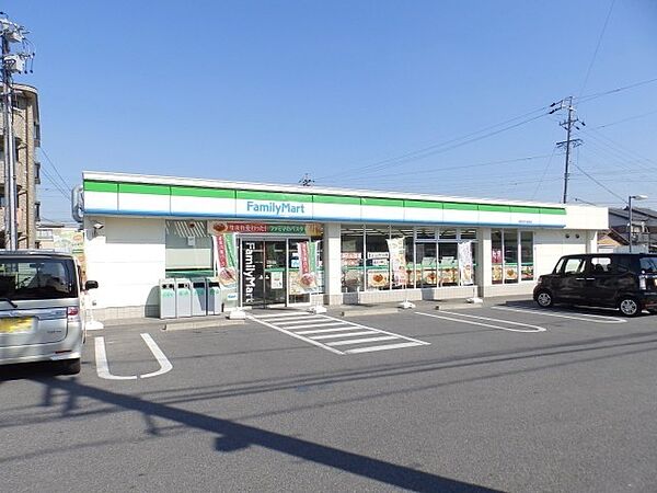 画像20:ファミリーマート　四日市十志町店