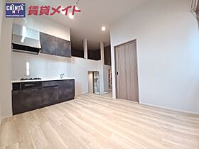 スマイシアAPARTMENT　西富田 101 ｜ 三重県四日市市西富田町（賃貸アパート1LDK・1階・32.18㎡） その3