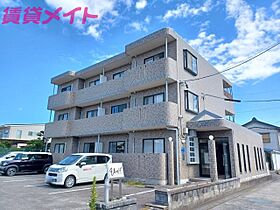 三重県三重郡川越町大字高松（賃貸マンション1K・1階・27.77㎡） その1