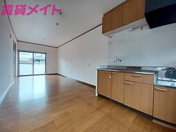 メゾンＫＯＭＡＫＩ 1階2LDKのリビング/ダイニング