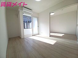 MYカメリア 1階1LDKのリビング/ダイニング