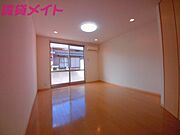 同物件の別部屋写真です。