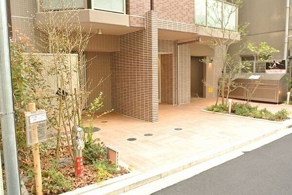 ラフィスタ伊勢佐木長者町駅前ウエスト
