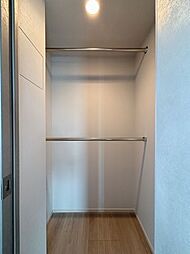 【収納】各居室にはクローゼットがあり、荷物もスッキリ収納して快適にお過ごしいただけます。