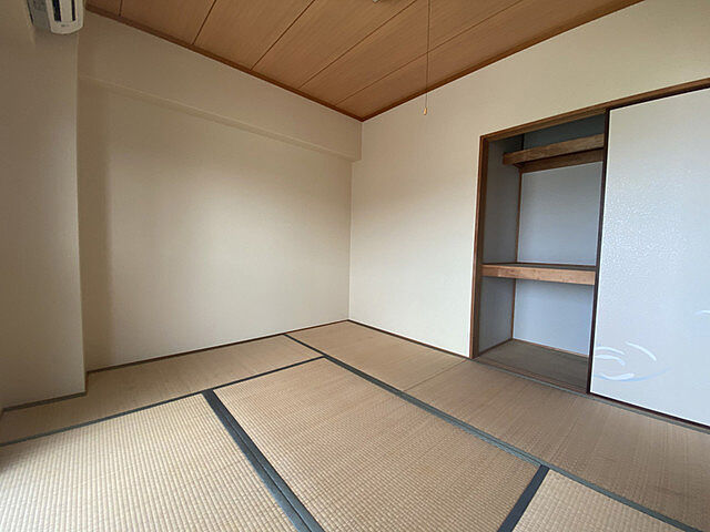 寝室