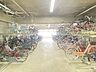 その他：《屋内駐輪場》自転車を雨・雪・外部からの盗難から守ってくれます。