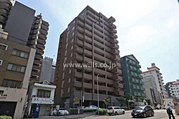 泉1丁目。「久屋大通」駅徒歩6分。2000年築の14階建