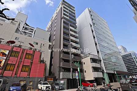 プレサンスロジェ名古屋久屋大通公園の外観(南西側から)