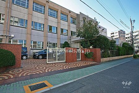 旭丘小学校[公立]の外観