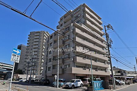 ファミリアーレ上小田井の外観(南側から)