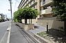 その他：敷地出入り口（南側道路に面した共有通路です。）