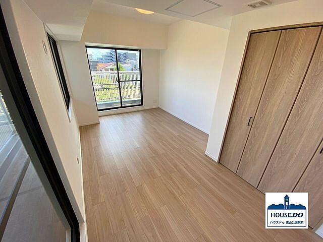 室内 LDK約19帖＆全室6帖以上の角住戸ザ・シーン徳川園 4階/-