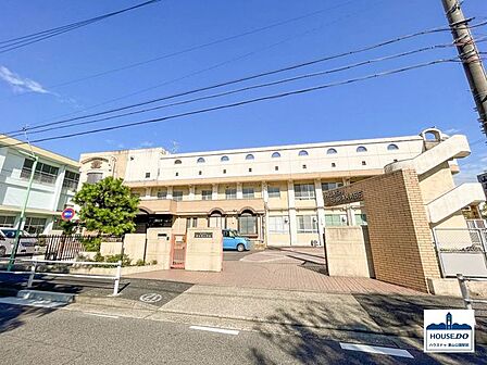 名古屋市立東白壁小学校 550m