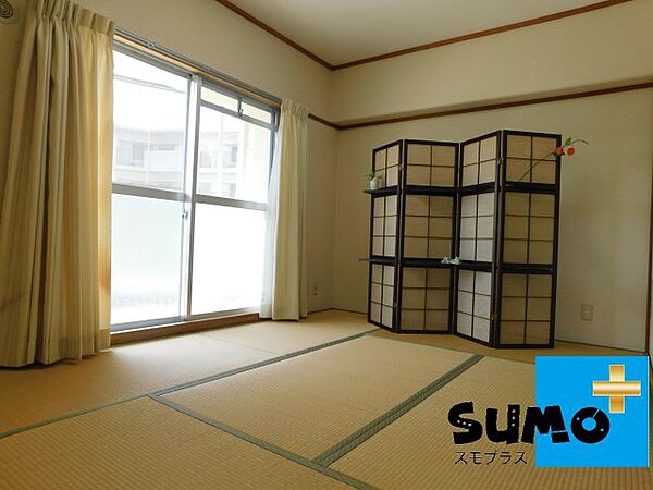 画像11:日本らしい落ち着いた雰囲気の和室です
