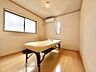 室内：2階居室は二面採光で通風・採光良好！各居室収納完備でお部屋を広く使用できます！
