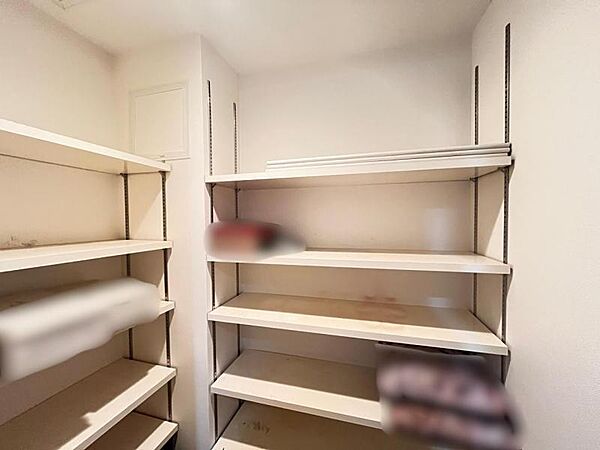 収納