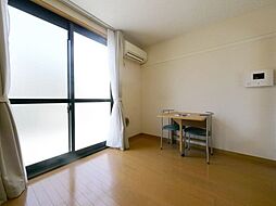 レオパレスラボール　I 207 2階1Kのリビング/ダイニング