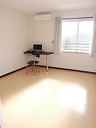 レオネクストコスモII 205 2階1Kのリビング/ダイニング