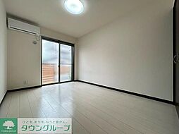 クイーンコンシェル 101 1階1Kのリビング/ダイニング