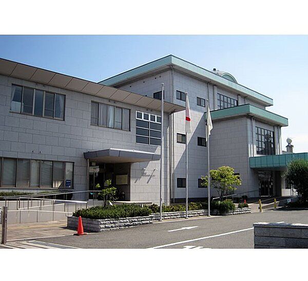 画像28:役所「和歌山市中央サービスセンターまで1475m」
