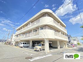 Ｕビル 205 ｜ 和歌山県和歌山市土佐町３丁目（賃貸マンション1K・2階・33.50㎡） その1