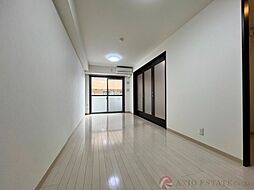 ファーシル東三国 3階1LDKのリビング/ダイニング