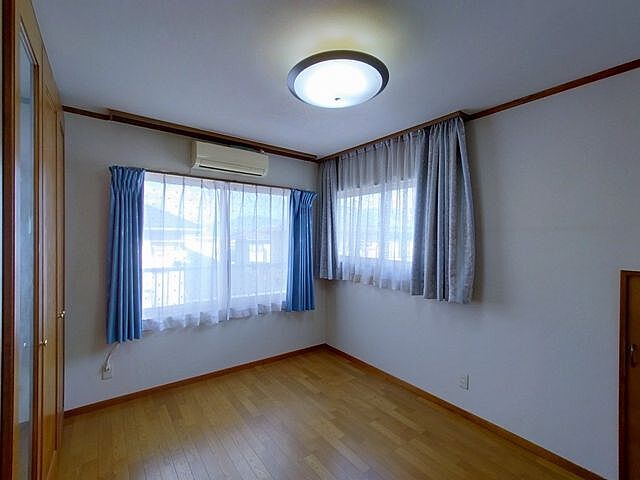 室内 松本市寿中1丁目