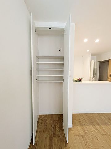 収納 広島市南区宇品御幸3丁目